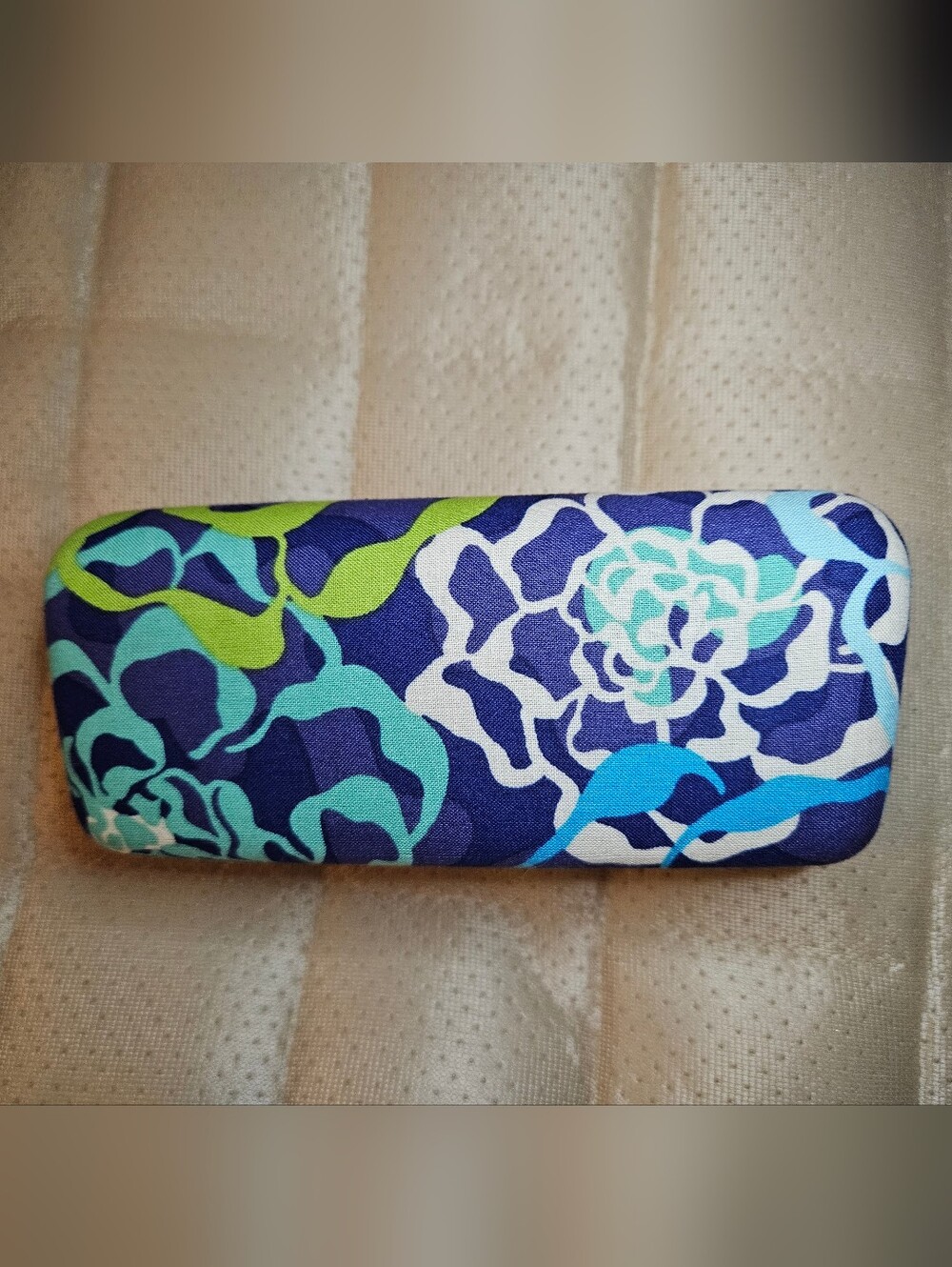 Vera Bradley Clamshell Glasses Case